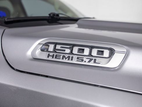 Used 2020 RAM 1500 Big Horn AWD/4WD image 11