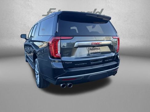 Used 2022 GMC Yukon XL Denali image 5