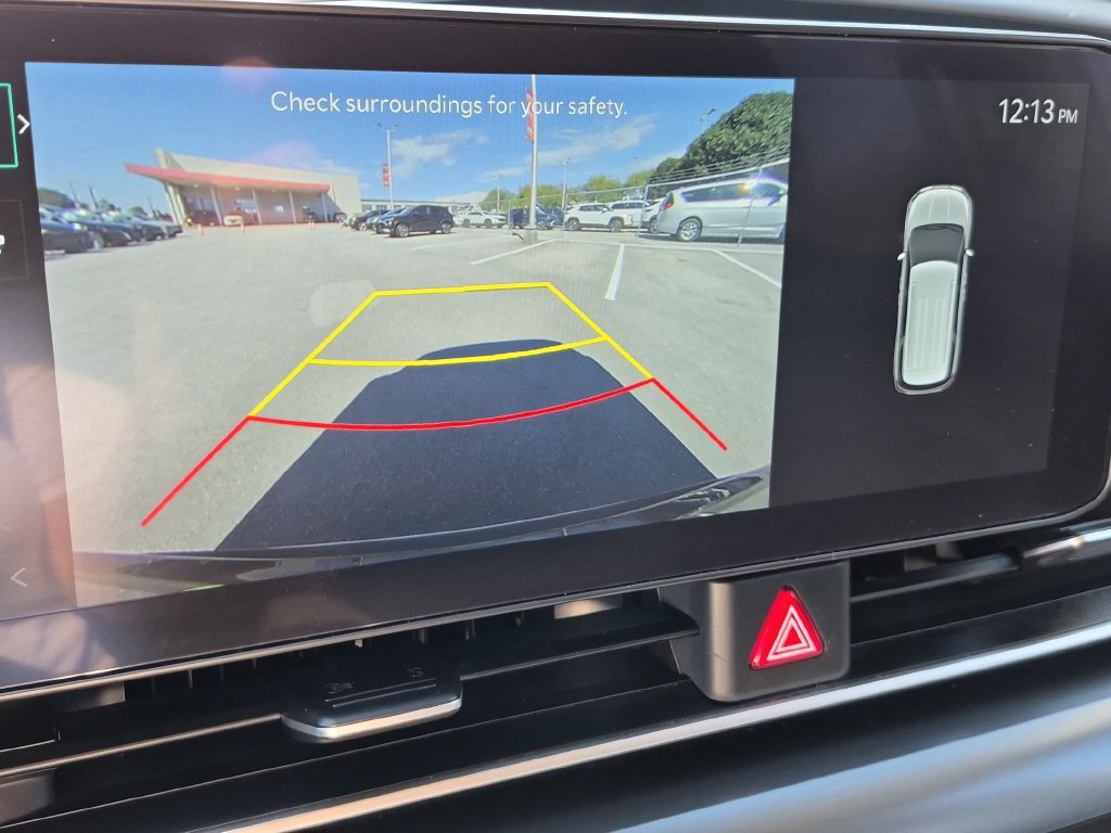 Used 2025 Kia Carnival FWD image 18