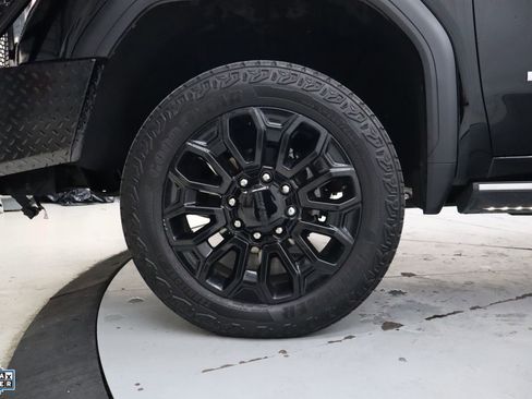 Used 2024 GMC Sierra 2500 Denali Ultimate AWD/4WD image 10