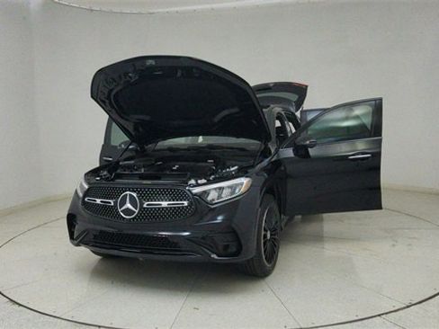 Used 2025 Mercedes-Benz GLC 350e GLC 350e image 75