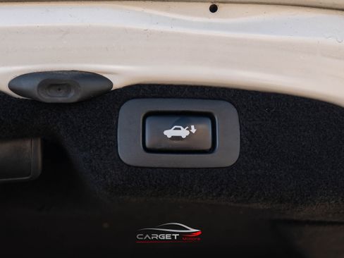 Used 2017 Lexus LS 460 AWD w/ Comfort Package image 47