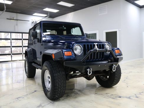 Used 2004 Jeep Wrangler Rubicon image 10