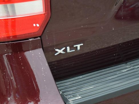 Used 2021 Ford Expedition XLT image 14