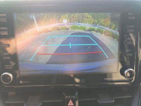 Used 2022 Toyota Corolla LE image 27