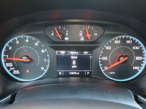 Used 2018 Chevrolet Equinox LT FWD image 22