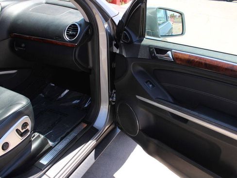 Used 2012 Mercedes-Benz GL 450 4MATIC image 12