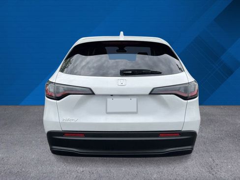 New 2026 Honda HR-V LX image 5