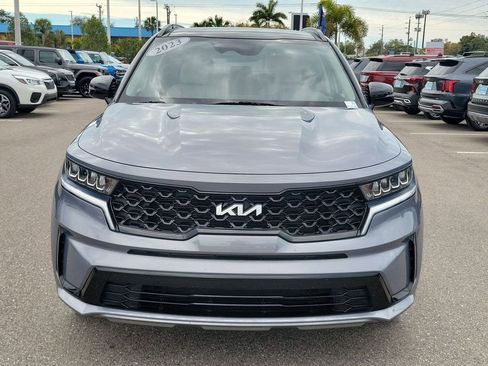Used 2023 Kia Sorento S w/ Panoramic Sunroof Package image 9