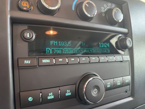 New 2025 Chevrolet Express 2500 w/ Driver Convenience Package image 28