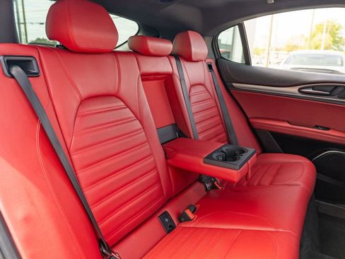 Used 2021 Alfa Romeo Stelvio Ti Sport image 16