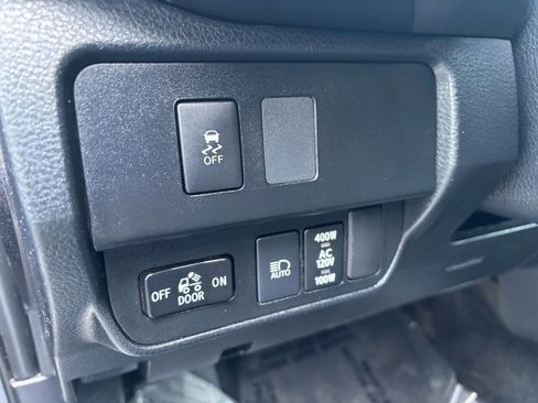 Used 2020 Toyota Tacoma TRD Off-Road w/ Technology Package image 25