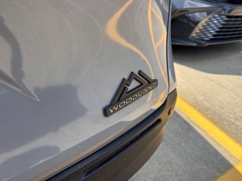 Used 2026 Toyota Sienna XLE Woodland Edition AWD/4WD image 7