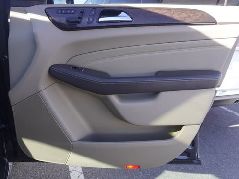 Used 2012 Mercedes-Benz ML 350 ML 350 image 21