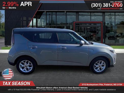Used 2023 Kia Soul LX w/ LX Technology Package image 6