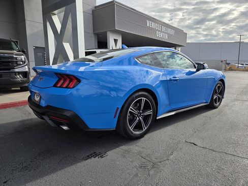 Certified 2025 Ford Mustang Coupe image 6