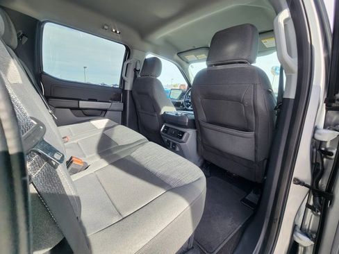 Used 2022 Ford F150 XLT w/ Equipment Group 302A High image 16