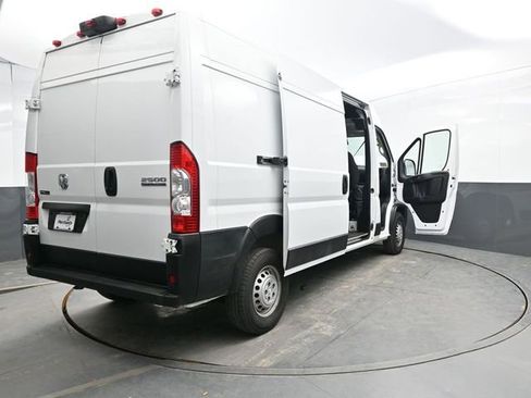 Used 2024 RAM ProMaster 2500 w/ Convenience Group FWD image 44
