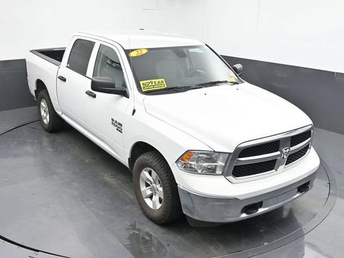 Used 2022 RAM 1500 Classic SLT w/ Protection Group AWD/4WD image 15