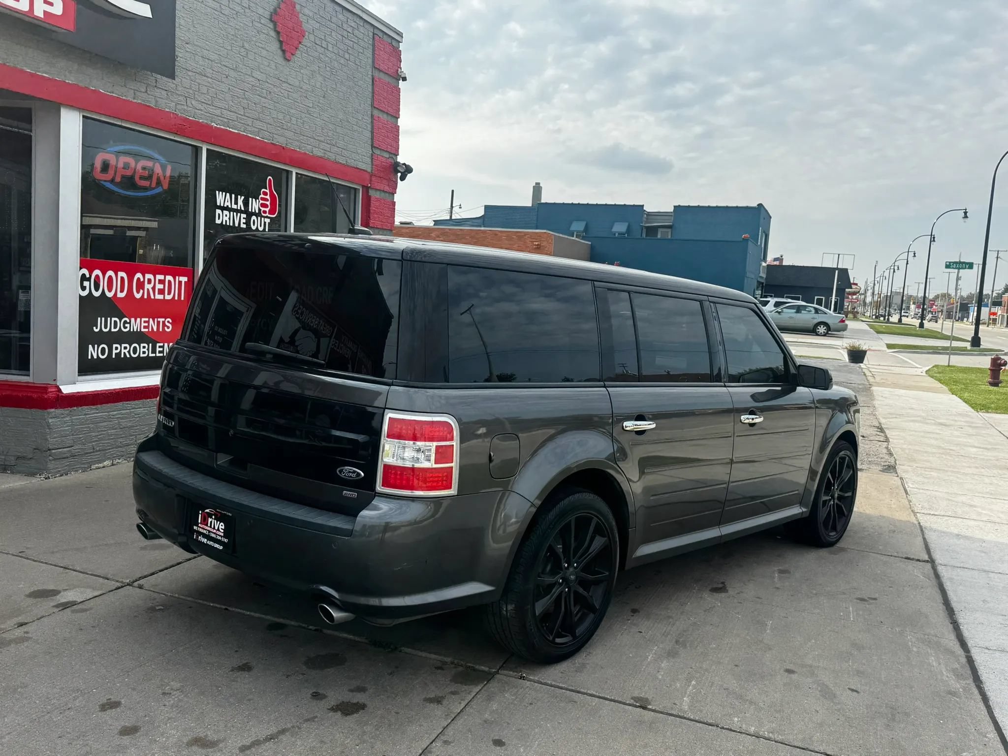 Used 2019 Ford Flex Limited w/ Limited Appearance Package AWD/4WD image 2