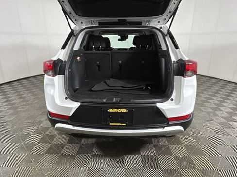 Used 2023 Chevrolet TrailBlazer LT FWD image 27