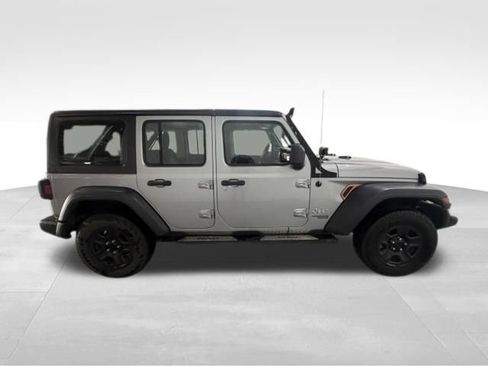 Used 2018 Jeep Wrangler Unlimited Sport AWD/4WD image 6