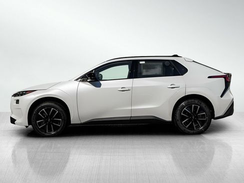 New 2026 Subaru Solterra AWD/4WD image 4