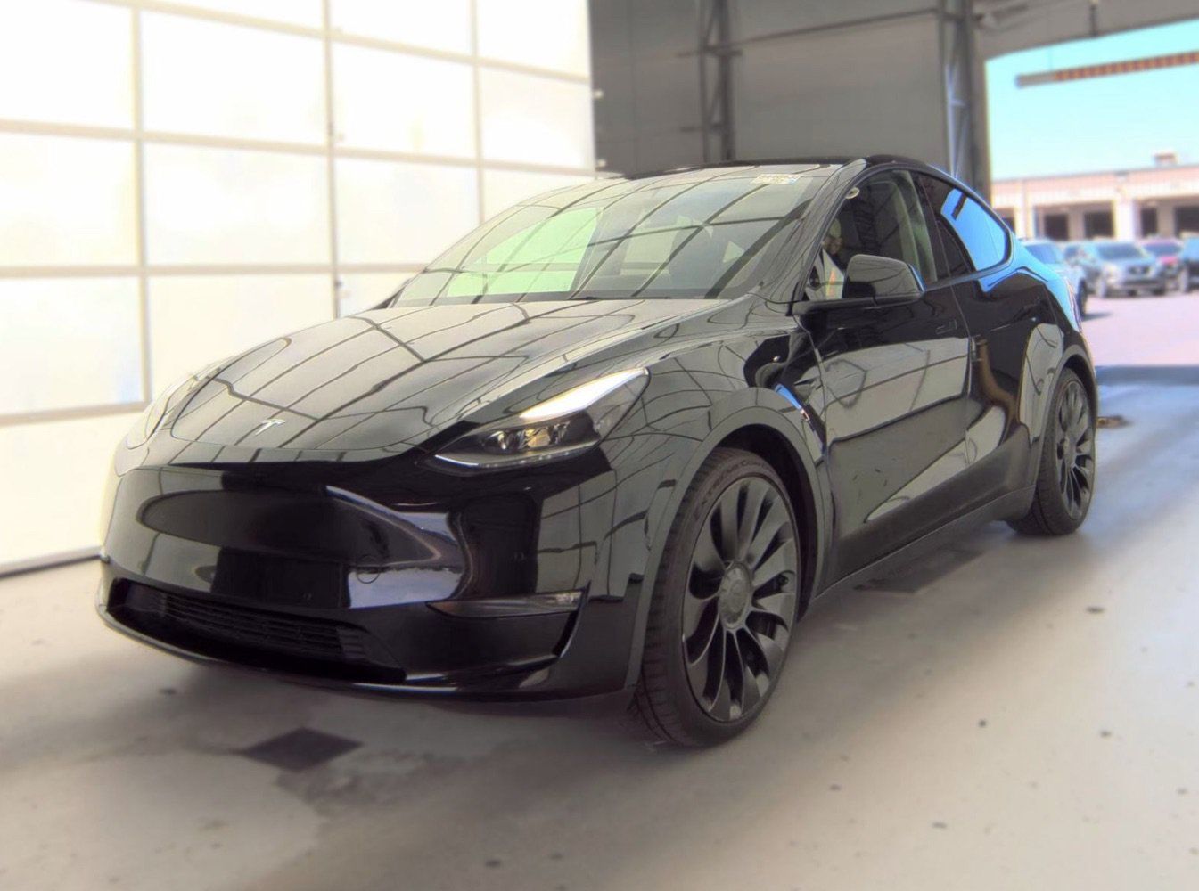 Used 2022 Tesla Model Y Performance AWD/4WD image 1