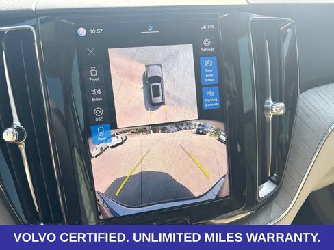 Certified 2024 Volvo XC60 B5 Plus w/ Protection Package Premier AWD/4WD image 21