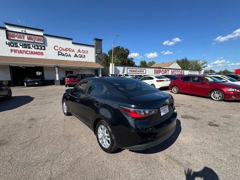 Used 2017 Toyota Yaris iA FWD image 8