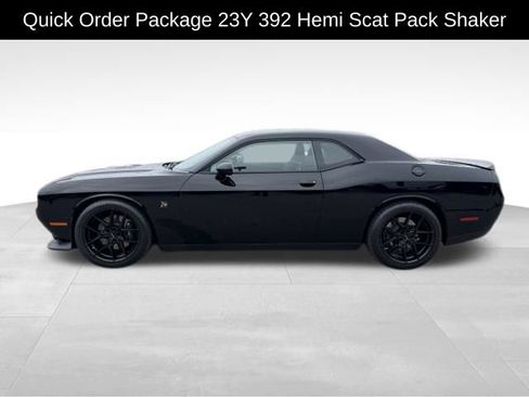 Used 2016 Dodge Challenger R/T Scat Pack RWD image 4