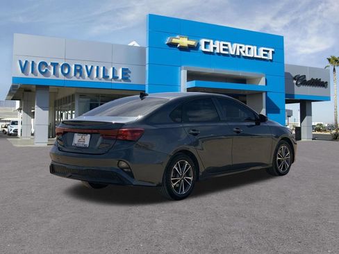 Used 2023 Kia Forte LXS w/ LXS Technology Package FWD image 4