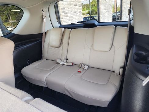 Used 2021 Nissan Armada Platinum RWD image 14