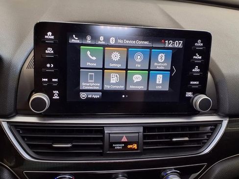 Used 2018 Honda Accord Sport image 6