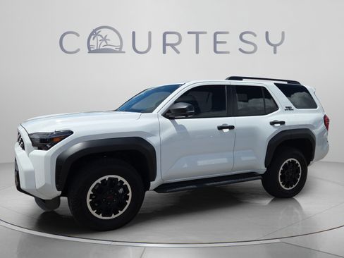 Certified 2026 Toyota 4Runner TRD Off-Road Premium AWD/4WD image 1