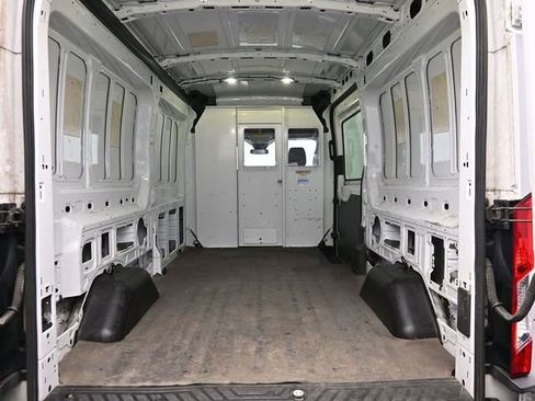 Used 2017 Ford Transit 250 148 Medium Roof image 23