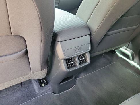 Used 2026 Chevrolet Equinox LT w/ Midnight Edition FWD image 10
