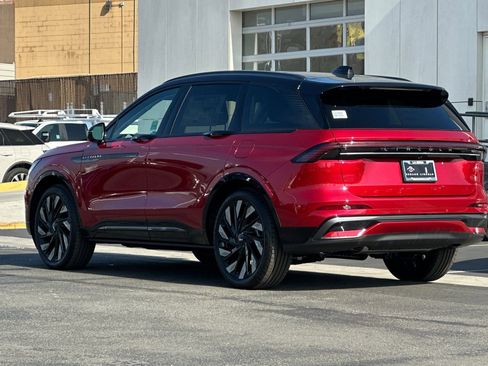 New 2026 Lincoln Nautilus Reserve w/ Jet Appearance Package image 5