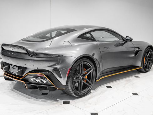 Used 2025 Aston Martin V8 Vantage Coupe RWD image 40