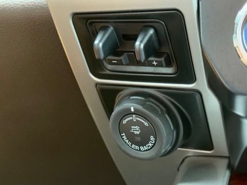 Used 2022 Ford F350 King Ranch w/ King Ranch Ultimate Package AWD/4WD image 26