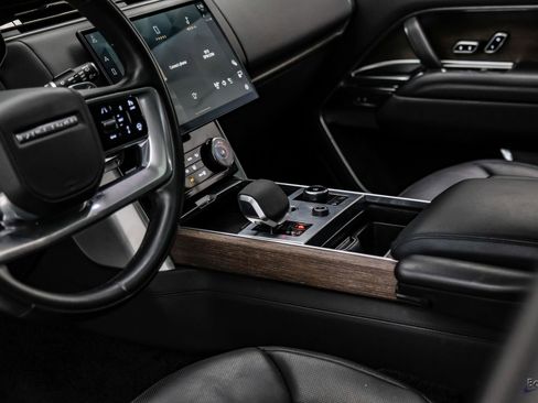 Used 2023 Land Rover Range Rover SE image 49