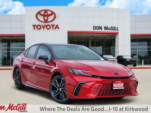 Used 2026 Toyota Camry XSE w/ Premium Package FWD image 1