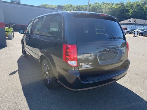 Used 2015 Dodge Grand Caravan SE FWD image 4