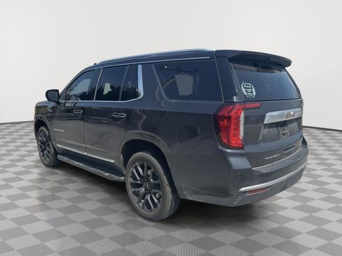 Used 2023 GMC Yukon SLT image 3