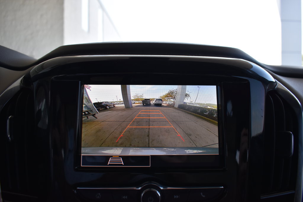 Used 2024 Chevrolet Traverse LS FWD image 20