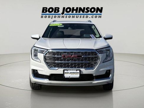 Used 2023 GMC Terrain Denali w/ Denali Premium Package image 6