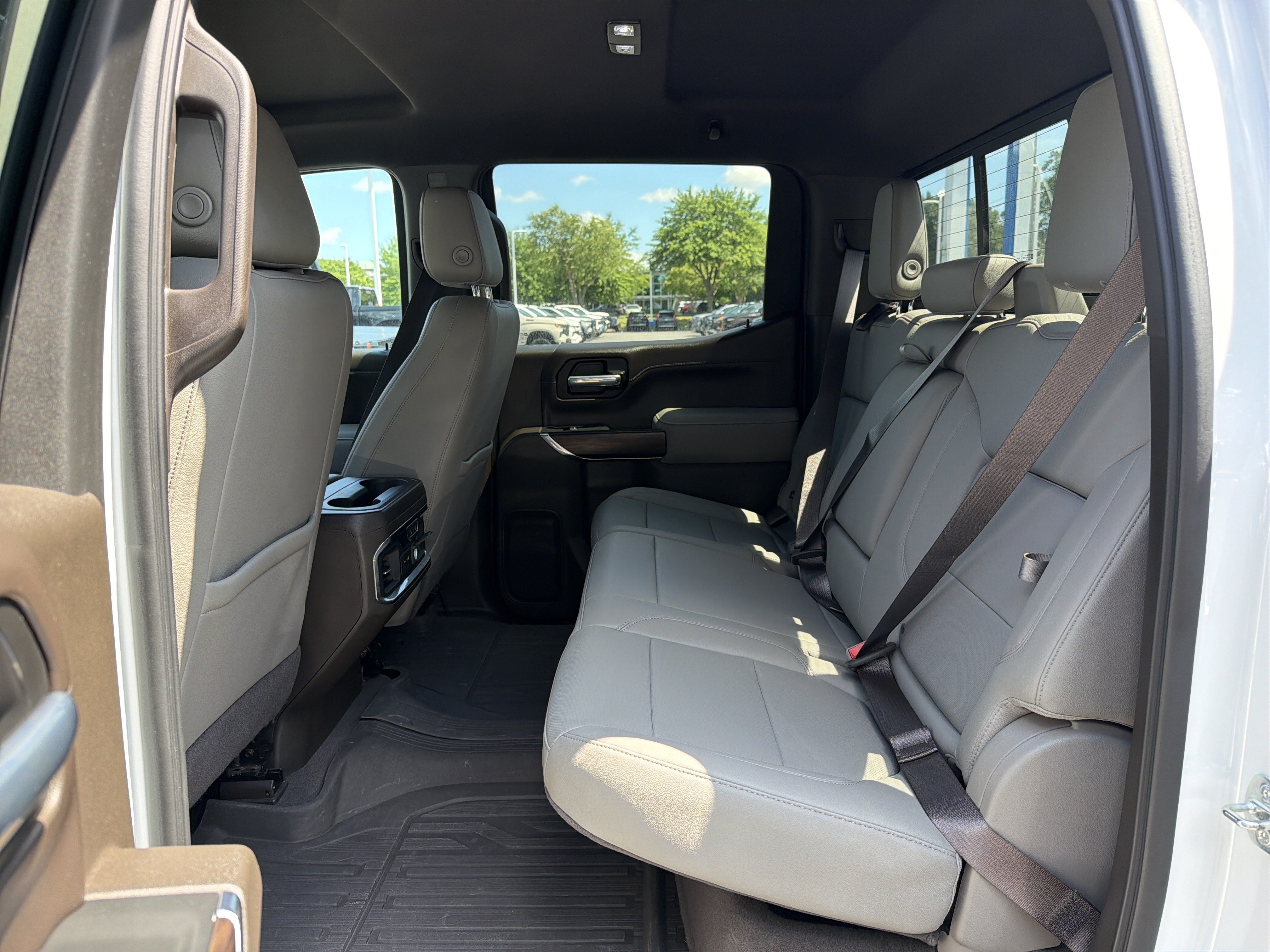 Used 2021 GMC Sierra 1500 SLT w/ SLT Premium Package AWD/4WD image 29
