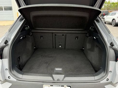 Used 2022 Volkswagen ID.4 Pro S RWD image 24