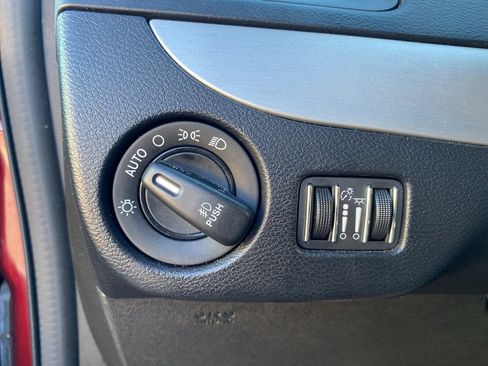 Used 2019 Dodge Grand Caravan GT image 23