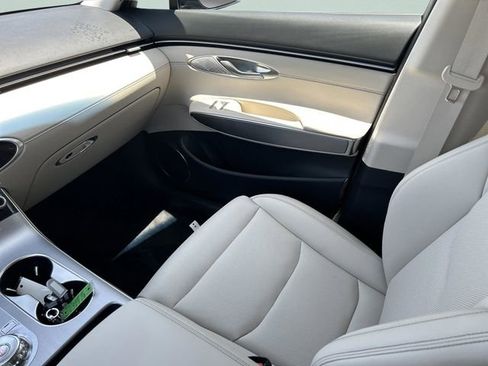 New 2026 Genesis GV70 2.5T Select image 12